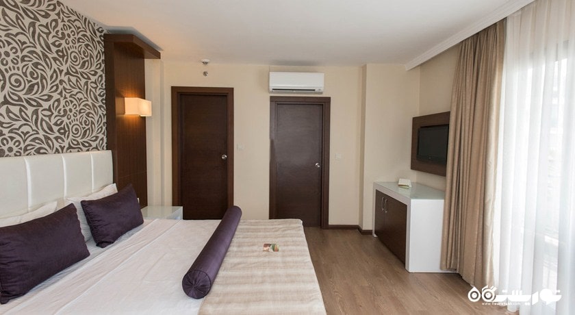 تخت بزرگ سوئیت هتل